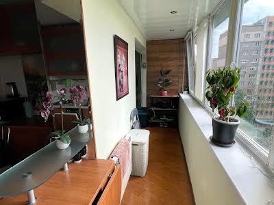 квартира по адресу Героев Днепра ул., 25