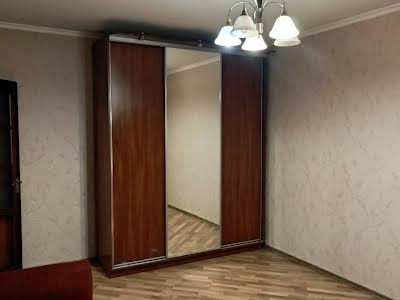 квартира за адресою Ялтинська вул., 15