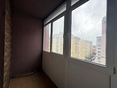 квартира за адресою Симоненка, 31