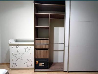 квартира за адресою Полярна вул., 5
