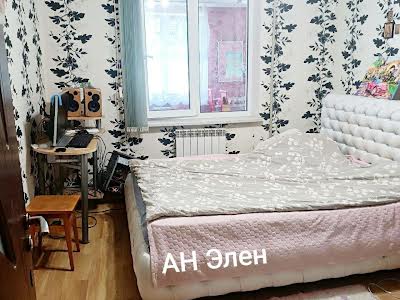 квартира за адресою 40-річчя Оборони Одеси вул., 8