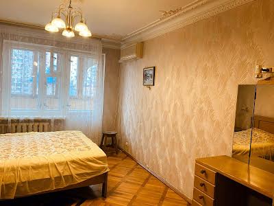 квартира за адресою Золотоустівська вул., 44/22