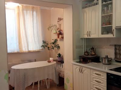 квартира за адресою Вишняківська вул., 5