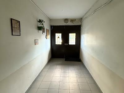 квартира за адресою Кордонна вул., 84