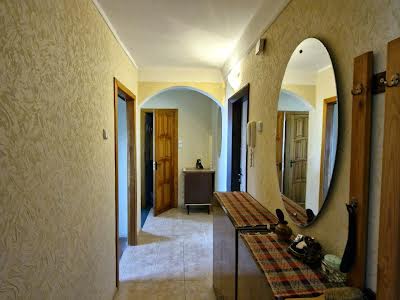 квартира за адресою Академіка Булаховського вул., 30