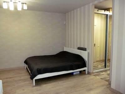 квартира за адресою Регенераторна вул., 4