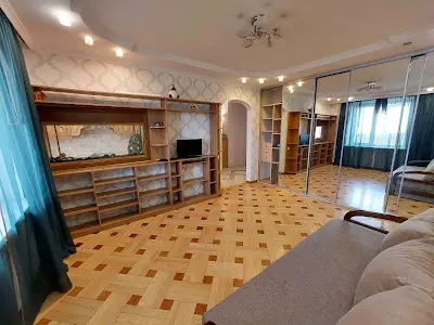 квартира за адресою Василя Верховинця вул., 10
