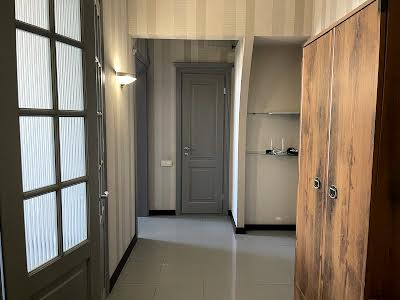 квартира за адресою Незалежності вул., 11