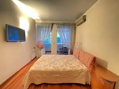 квартира за адресою Різницька вул., 11