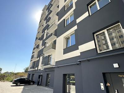 квартира за адресою Заозерна вул., 1