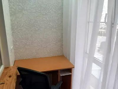 квартира за адресою Михайла Максимовича вул. (Онуфрія Трутенка), 24в