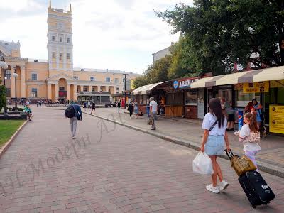 комерційна за адресою площа Привокзальна пл., 2