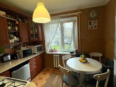 квартира за адресою Зубрівська вул., 36