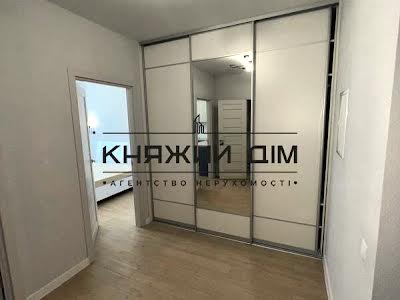квартира по адресу Ревуцкого ул., 40-Б