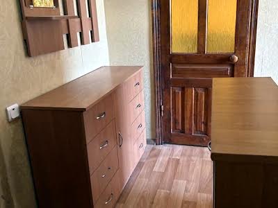 квартира по адресу Гвардейцев-Широнинцев ул., 38