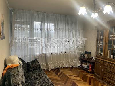 квартира за адресою Дніпровська набережна вул., 3