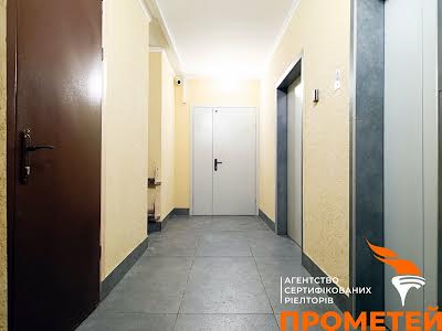 квартира за адресою Бережанська вул., 10