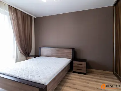 квартира за адресою Практична вул., 3