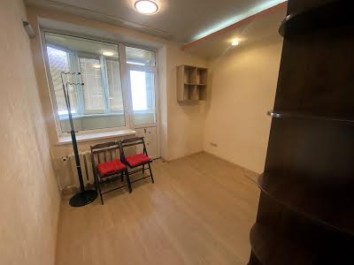 квартира за адресою Драгоманова вул., 6-А