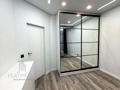 квартира за адресою Щаслива вул., 65