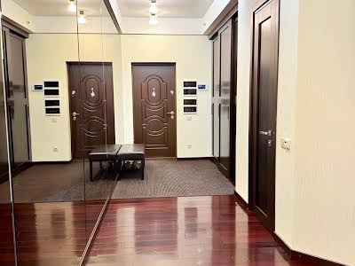 квартира за адресою Бригадна вул., 11
