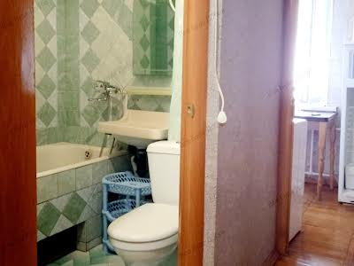 квартира за адресою Володимира Івасюка просп. (Героїв Сталінграду), 15Б