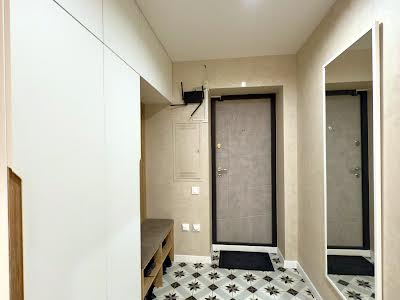 квартира за адресою Михайла Лушпи просп., 2/2