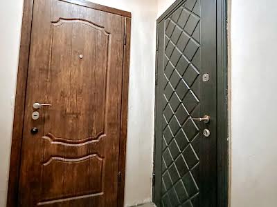 квартира за адресою Киргизька вул., 3