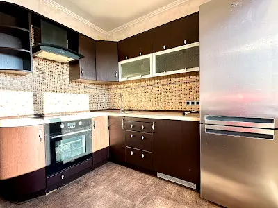 квартира за адресою Академіка Глушкова просп., 49