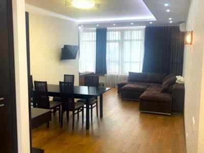 квартира за адресою Кловський узвіз, 7а