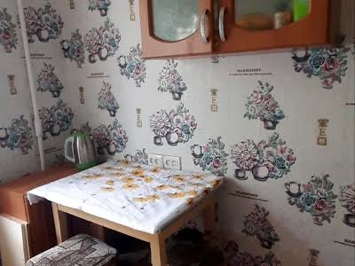 квартира за адресою Дегтярівська вул., 11