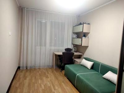 квартира за адресою Зої Гайдай вул., 10