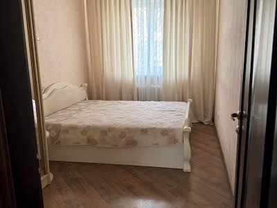 квартира за адресою Академіка Філатова вул., 7