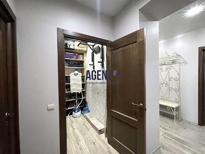 квартира за адресою Соборна вул., 126/15