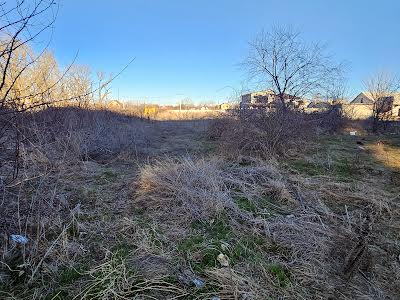 участок по адресу Центральна, 142-В