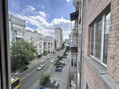 квартира за адресою Шота Руставелі вул., 27