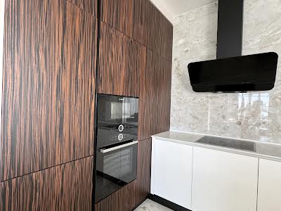 квартира за адресою Болсуновська вул. (Сергія Струтинського), 2