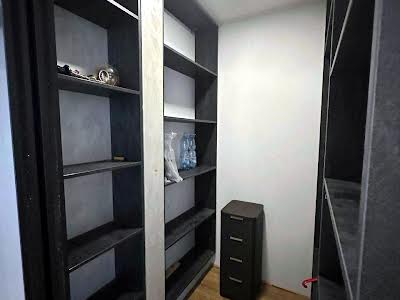 квартира за адресою Зарічна вул., 4к2