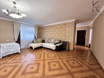будинок за адресою Квіткова вул., 1
