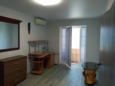 квартира по адресу Уинстона Черчилля ул. (Красноткацкая), 30