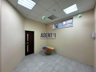 комерційна за адресою Физкультурний, 23