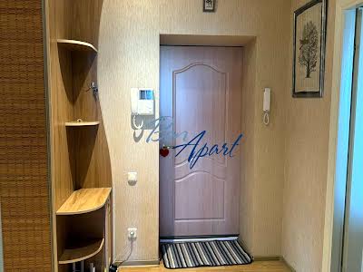 квартира за адресою Дніпровська набережна вул., 13
