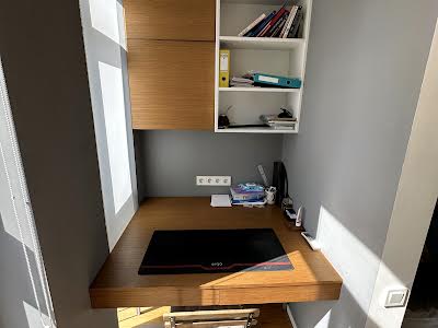 квартира за адресою Регенераторна вул., 4