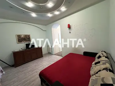 квартира за адресою Утьосова вул., 6