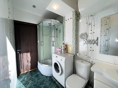 квартира за адресою Волинська вул., 8