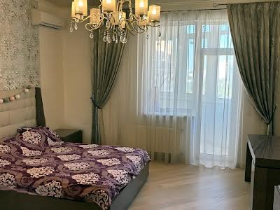 квартира за адресою Добровольців вул. (Маршала Говорова), 8