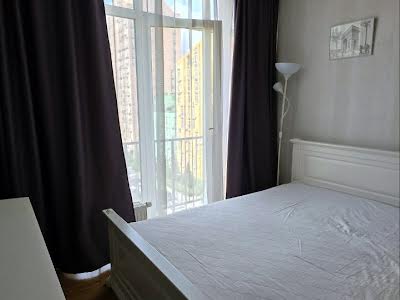квартира за адресою Регенераторна вул., 4 к3