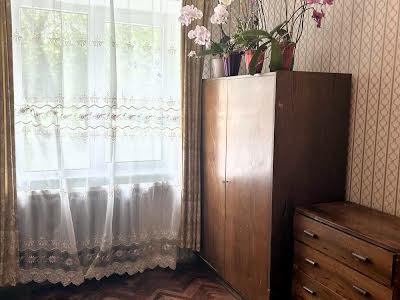 квартира за адресою Богдана-Ігора Антонича вул., 24