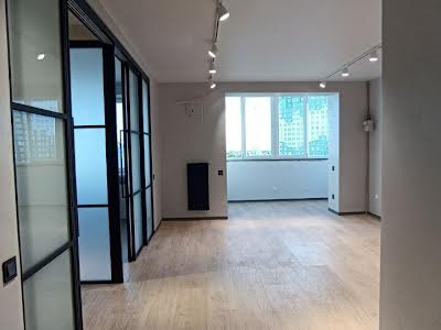 квартира за адресою Академіка Сахарова вул., 16а