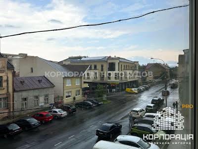 комерційна за адресою Швабська вул., 11